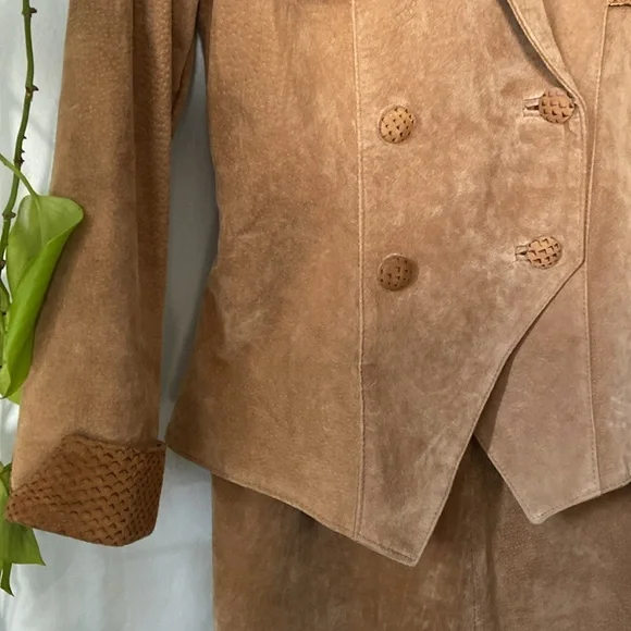 The Leather Ranch two piece set - Picture 2 of 9